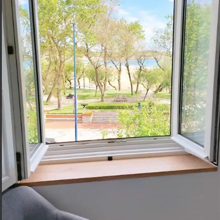 Con Vistas A La Playa Apartmán