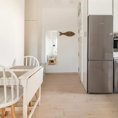 Con Vistas A La Playa